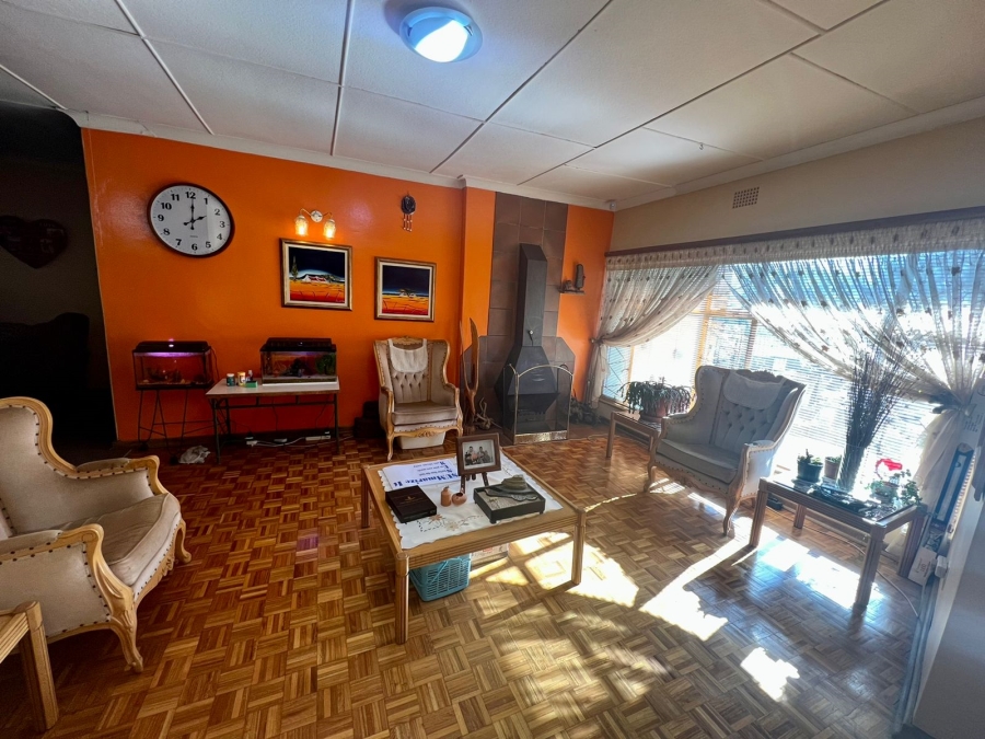 8 Bedroom Property for Sale in Baillie Park North West